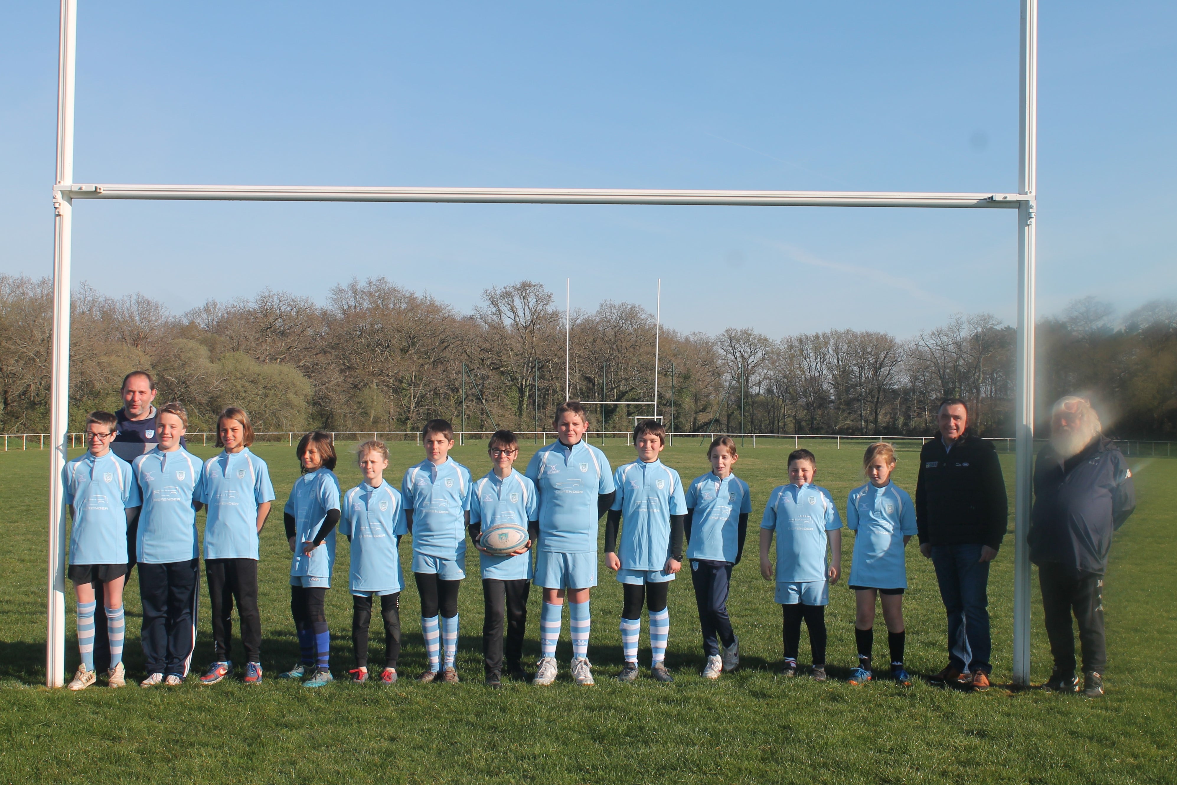 Defender Of Tomorrow 2023 : Land Rover Renforce le Rugby chez les Jeunes avec de Nouveaux Équipements